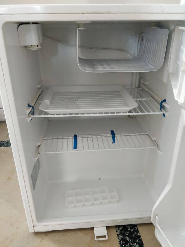 Haier Mini Room Fridge 3