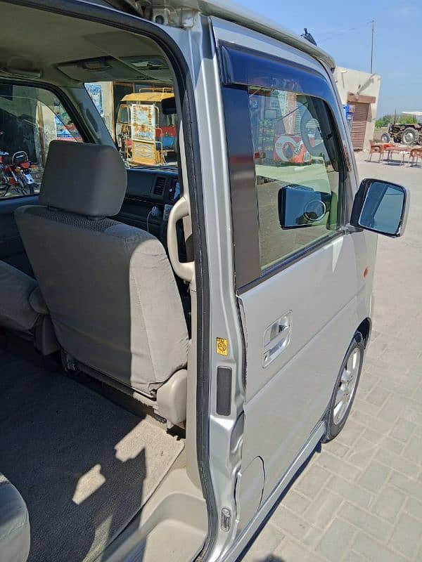 Suzuki Every Wagon 2010 5