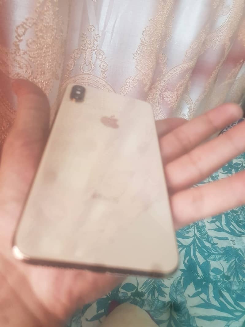 Apple iPhone XS Max 2
