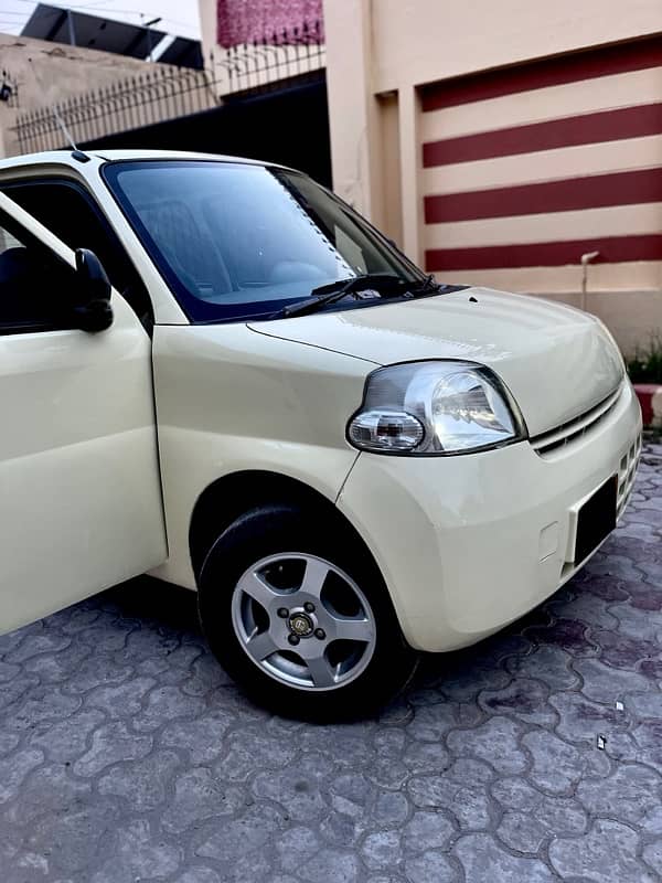 Daihatsu Esse 2007 3