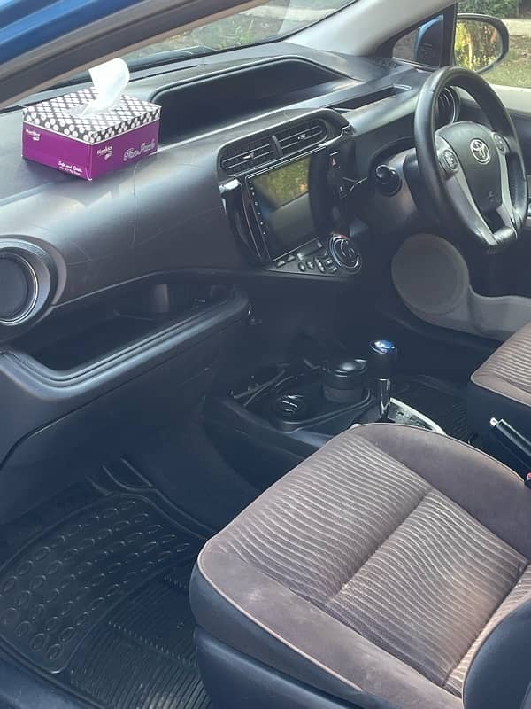 Toyota Aqua 2012 5
