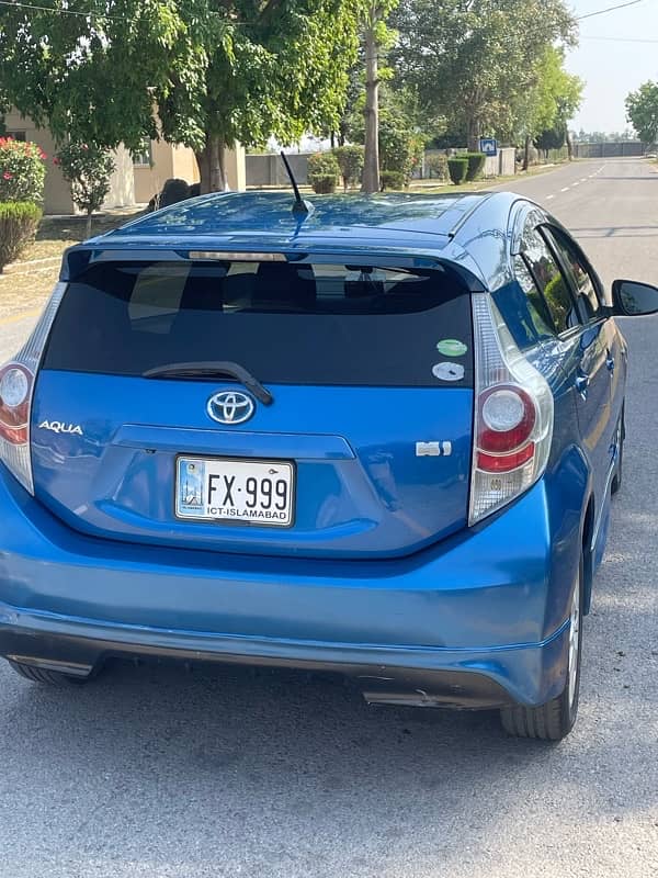Toyota Aqua 2012 7