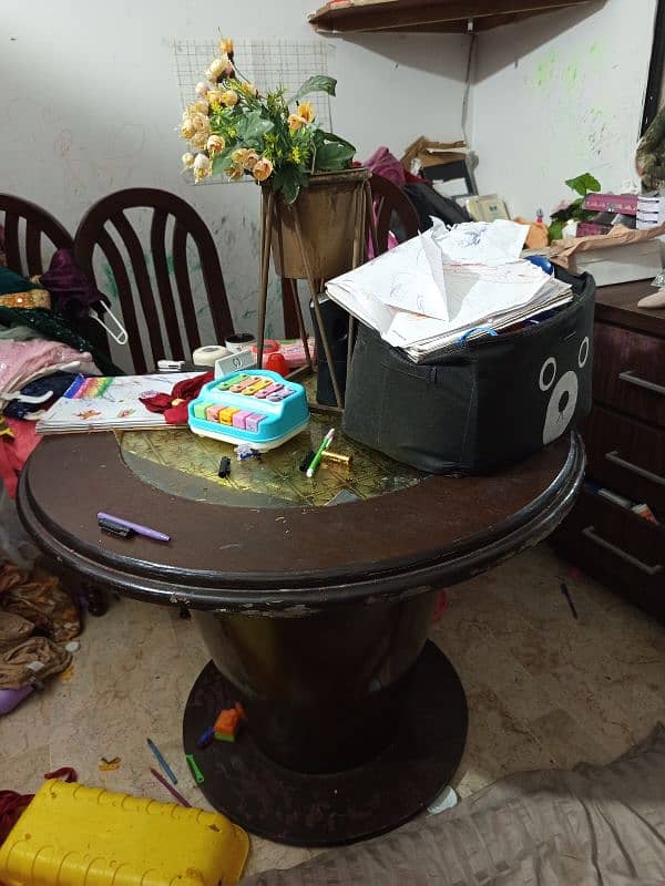 Round wooden retro style 4 chair dining table for sale 0