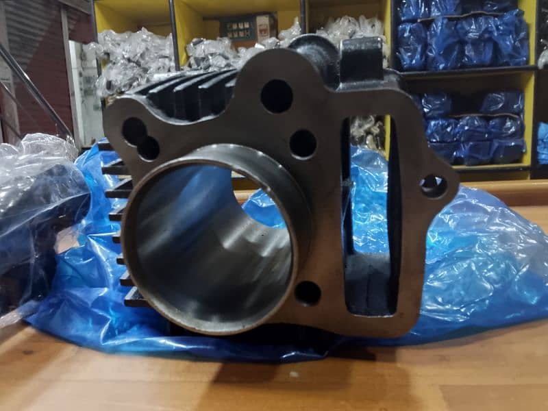Cylinder Available For Bikes On Whole Sale Rates 1