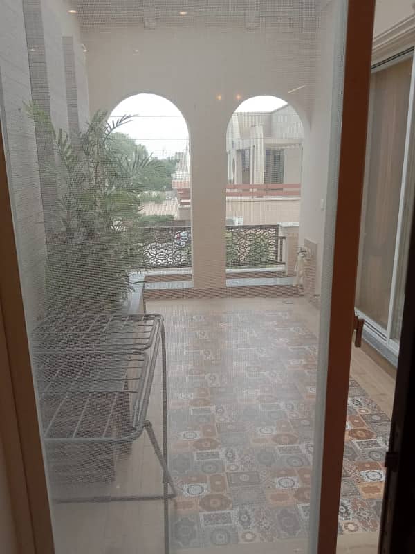 10 Marla House FOR RENT with Servant Quarter in Phase 4 DHA Lahore 2
