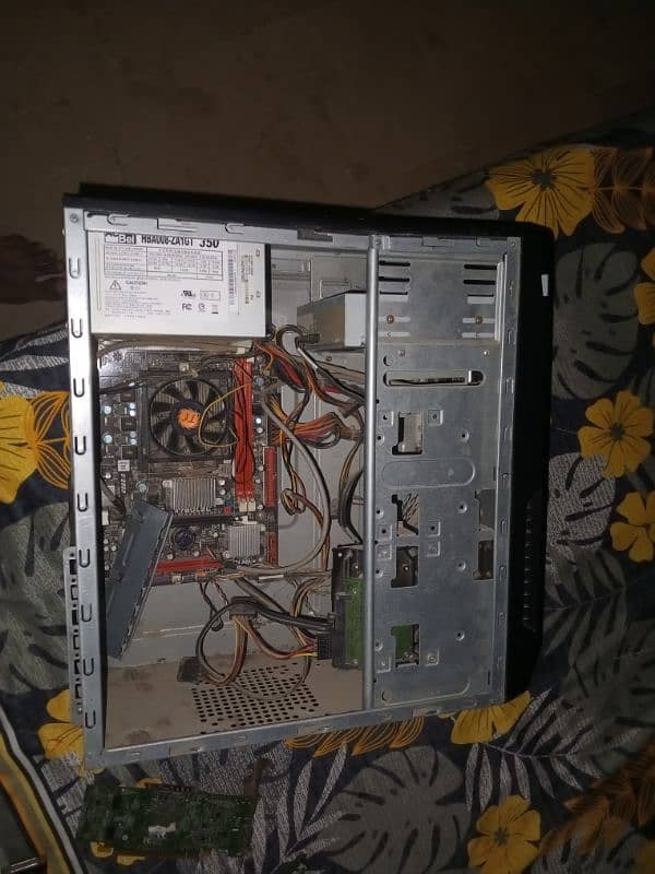 1 gb graphic card and Ryzen 5500 & 8 gb ram +2 gb ram 2
