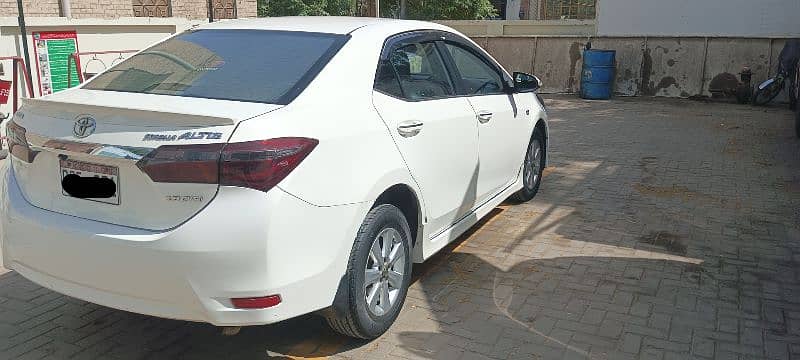 Toyota Corolla Altis 1.8 2014 3