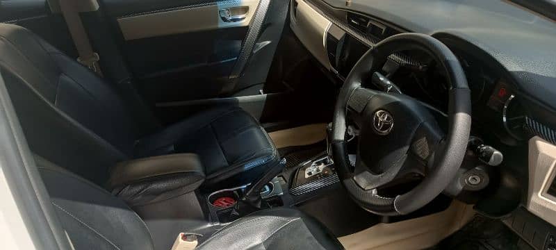 Toyota Corolla Altis 1.8 2014 11