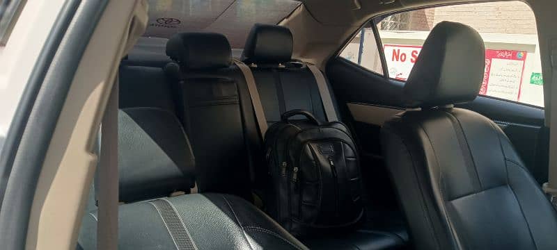 Toyota Corolla Altis 1.8 2014 12
