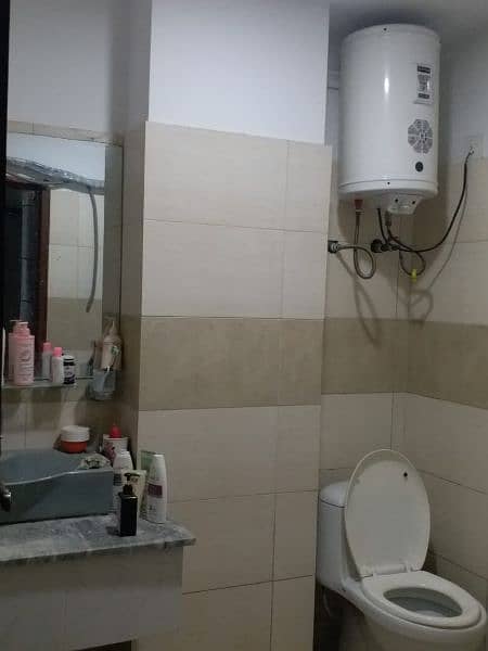 3 bed Apartment capital square 4