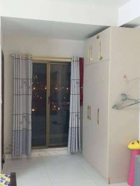 3 bed Apartment capital square 5