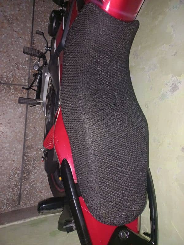 HONDA CB 150-F ALMOST NEW 3