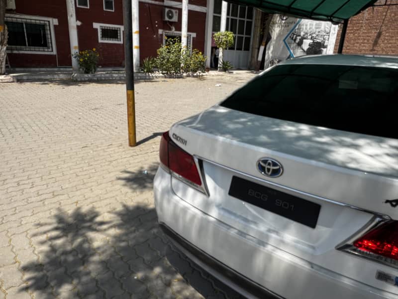 Toyota Crown Athelte S package 7