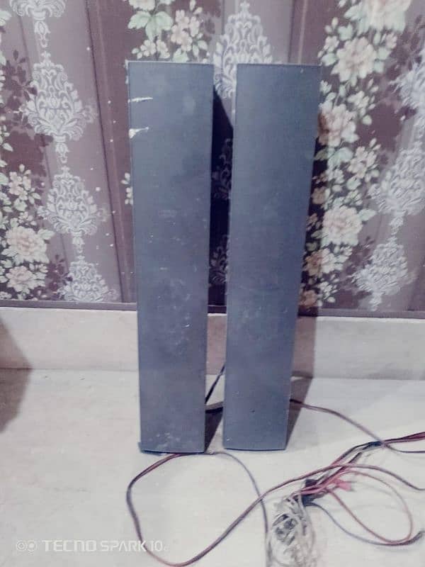 speakers 0