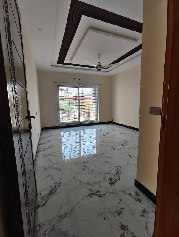1 kanal Brand New Luxury Spanish Uppar Portion available for rent in punjab university phase 1 7
