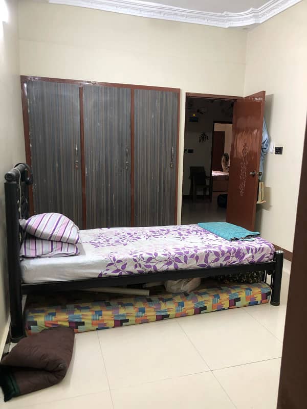 2nd Floor, 3 Bed Lounge, Well Maintained 14