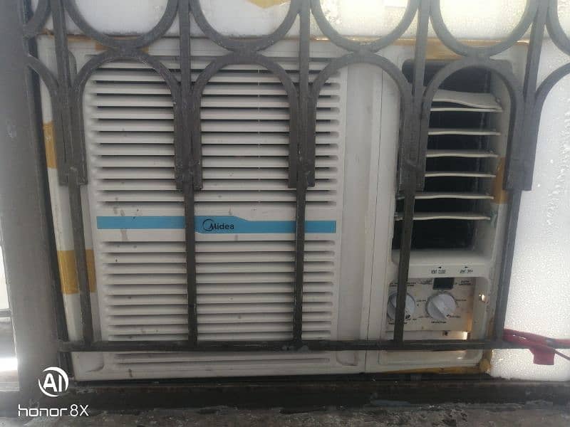 window ac 1