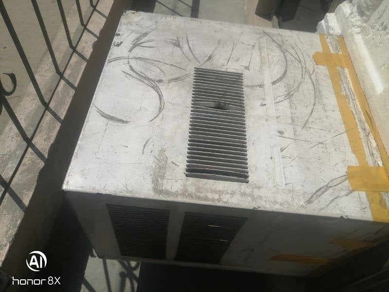 window ac 4