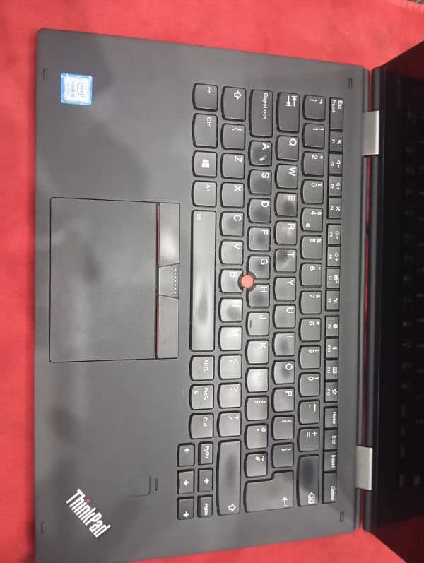 Lenovo Yoga X1 Core i5 7th Generation 8gb 256gb SSD 3