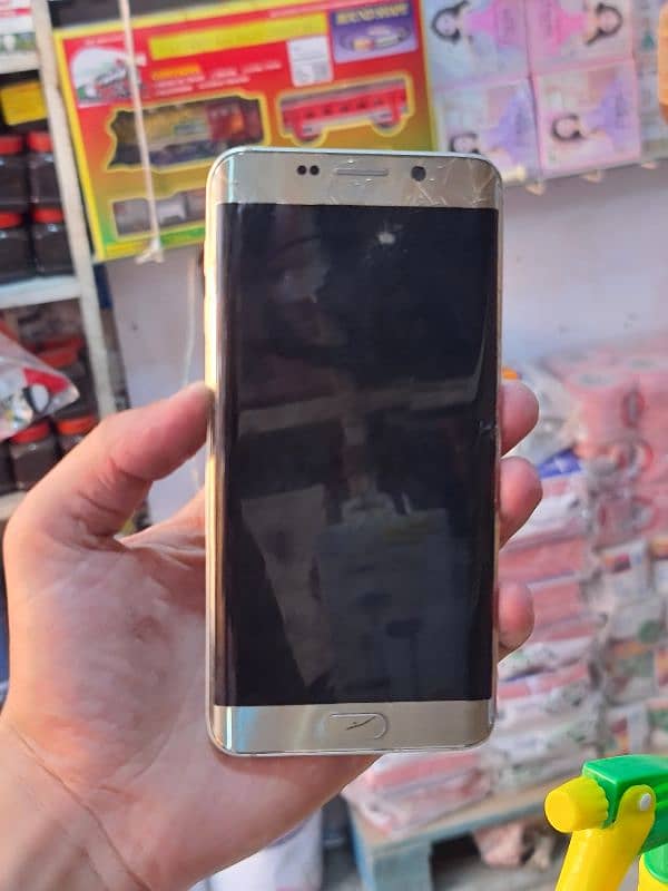 samsung S6 edge + bord balkul ok hain 1