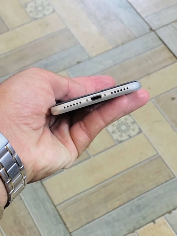 Iphone 7 128gb PTA 3