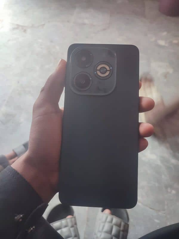 Infinix smart 8 plus 0