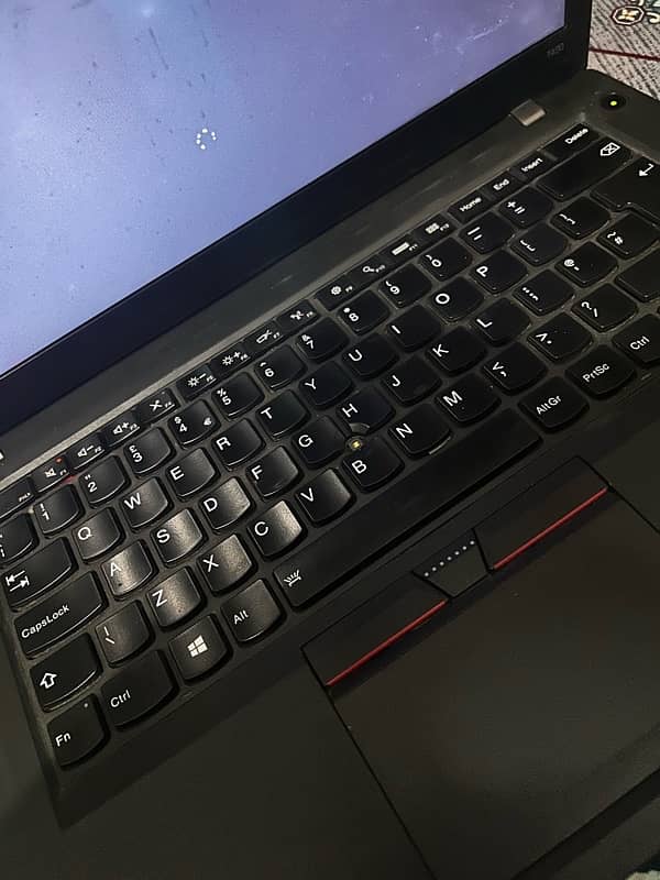 Lenovo thinkpad T450 i3 5th gen 8gb ram 500 gb hard 4