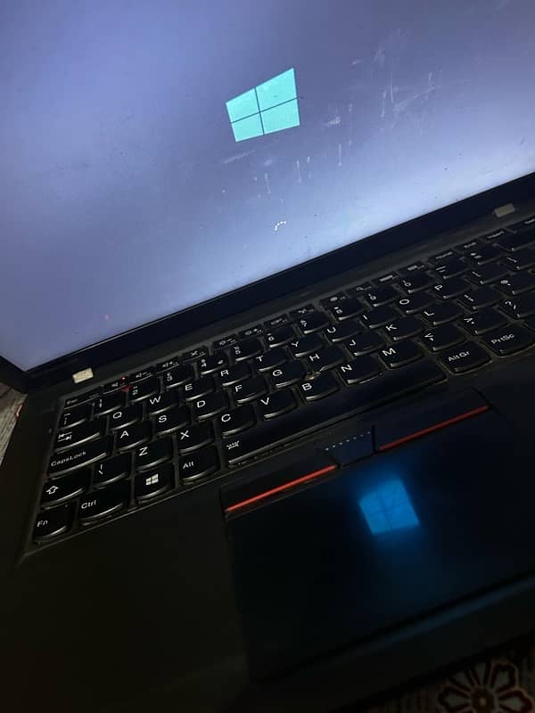 Lenovo thinkpad T450 i3 5th gen 8gb ram 500 gb hard 6