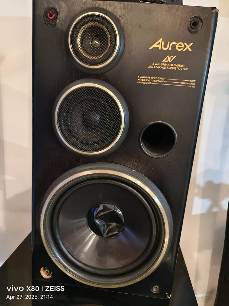 Harmon kardon AVR 158 with Original Aurex 3 way Speakers 3