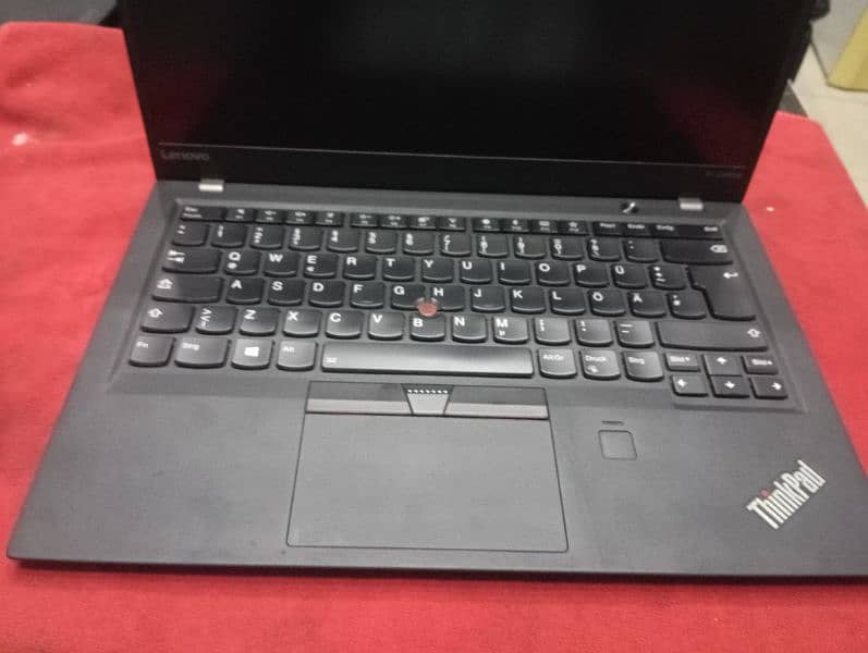 Lenovo X1 Carbon Core i5 7th Generation 8gb 256gb SSD 6