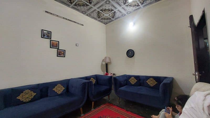 sofa 6 seater 0
