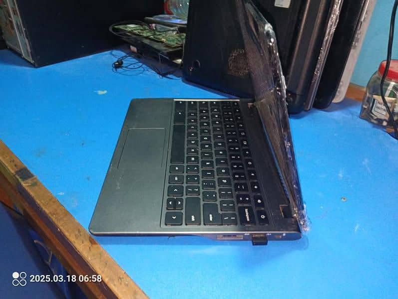 Laptop/Chromebook 0