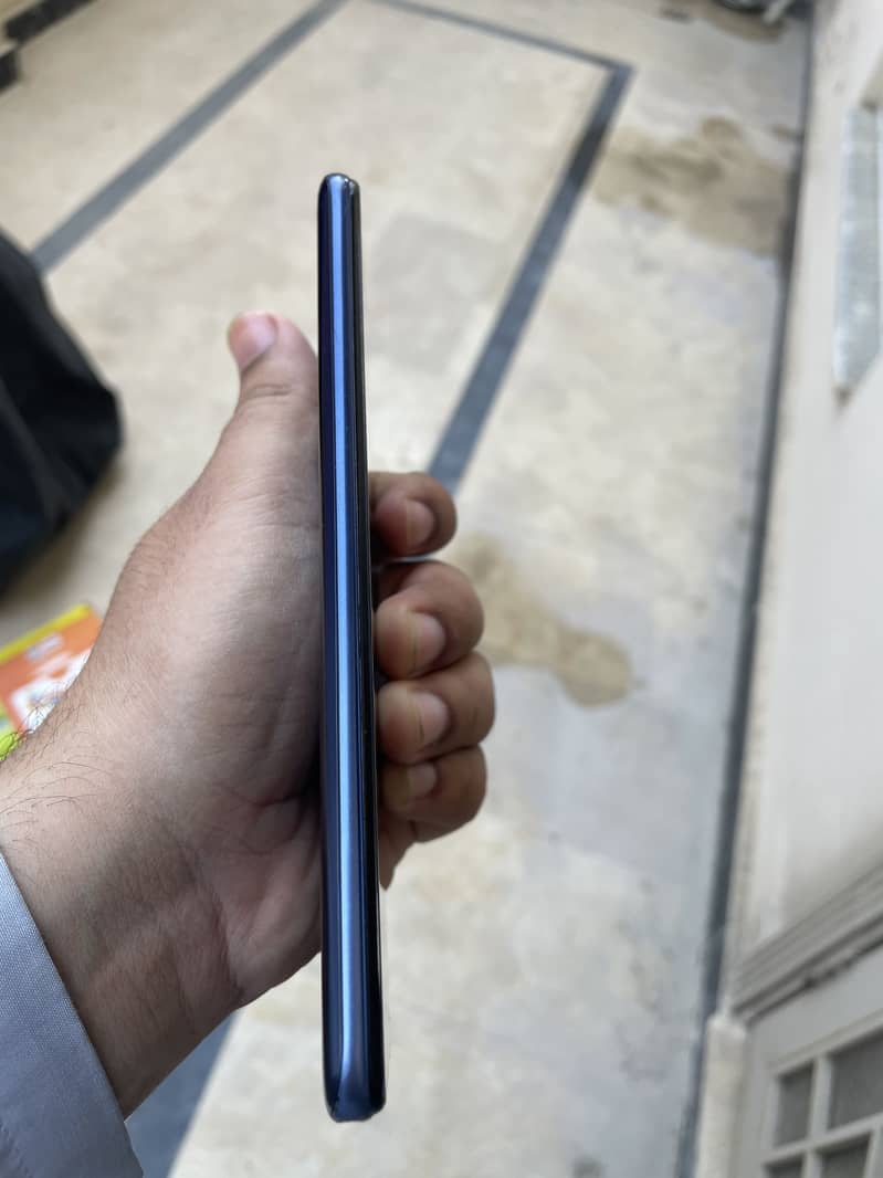 Vivo Y51s 5
