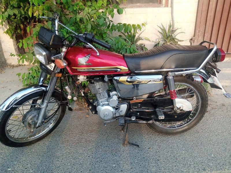 Honda CG 125 SPECIAL ADDITION 0