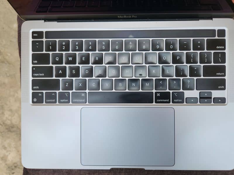 Macbook pro M1 "13 7