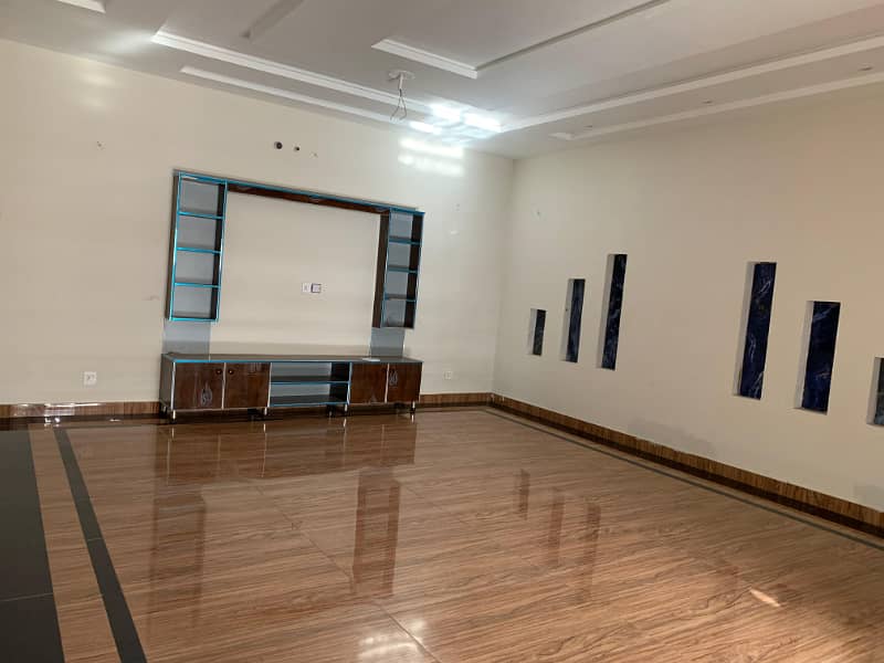 13 Marla Upper Portion Available For Rent In Medical Town Lahore 0