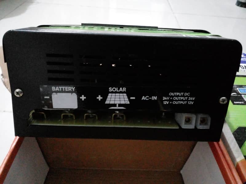 Solar charge Controller 4