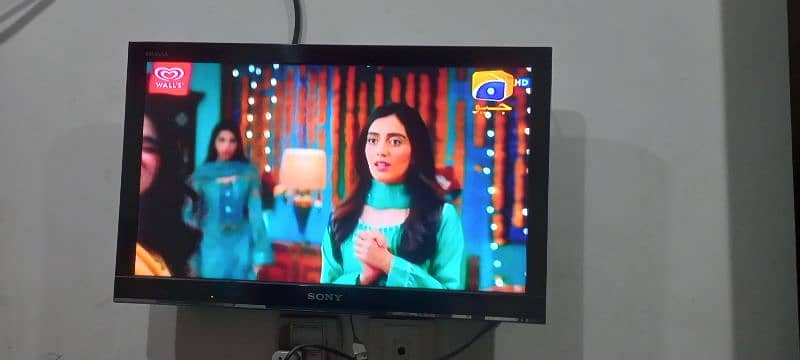 sony original 24 inch led tv with original remote 1
