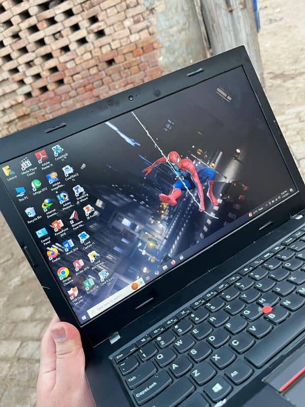 *Hot* offer Lenovo i5 6th gen with doul batery for sale condtion 10/10 1