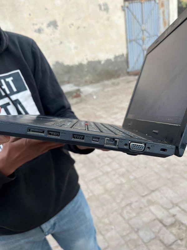 *Hot* offer Lenovo i5 6th gen with doul batery for sale condtion 10/10 4