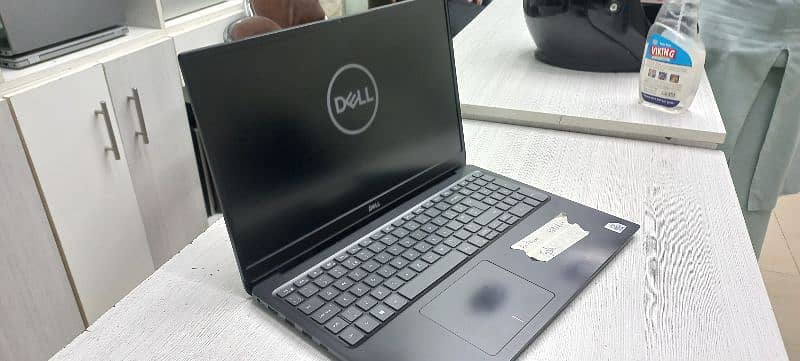 dell vestro 11 generation  8/512 0