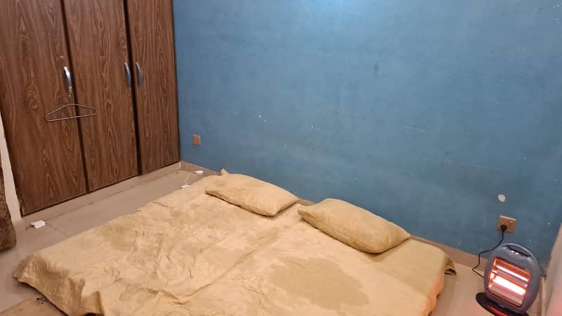 ROOM AVAILABLE FOR RENT IN JOHAR TOWN PHASE NEAR ALLAH HON CHOWK. 4