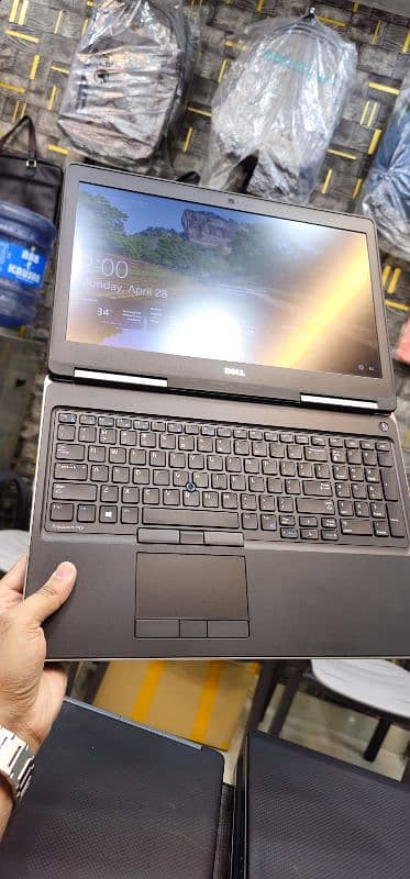 Dell Precision 7520 / 7510 Core i7 6th Generation 4