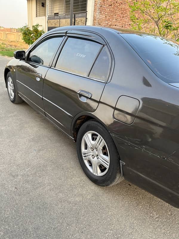 Honda Civic EXi 2005 3