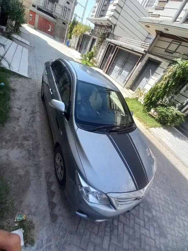 Toyota Corolla GLI 2013 5