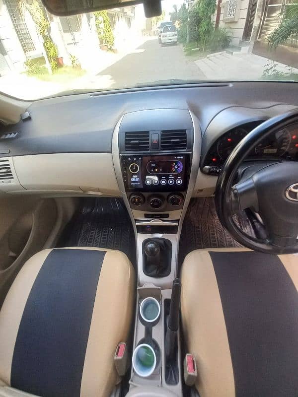 Toyota Corolla GLI 2013 12