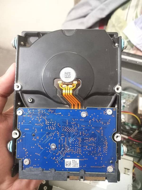 HITACHI  3 TB Hard Drive 1