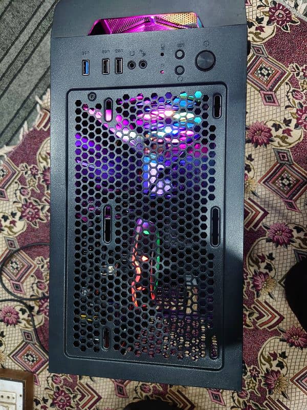 Graphic card nahi hai lekin lga du ga extra charges lga gay 6
