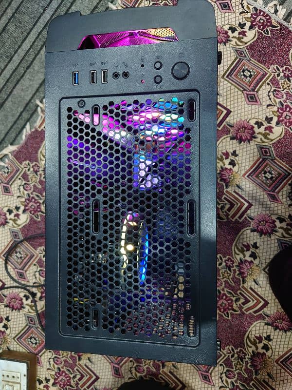 Graphic card nahi hai lekin lga du ga extra charges lga gay 7