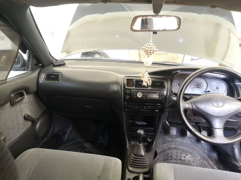 Toyota Corolla XE 2001 5